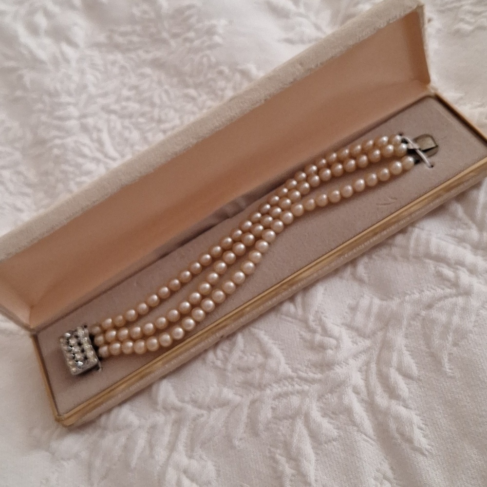 Vintage 3-Strand Faux Pearl Bracelet Rhinestone Clasp